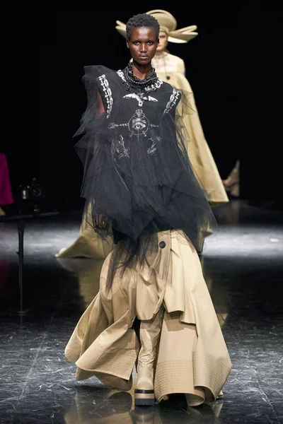 Look 6